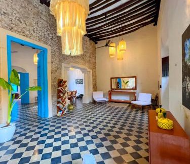 Izamal Villa | Casona Tres Culturas,steps away from the Convent