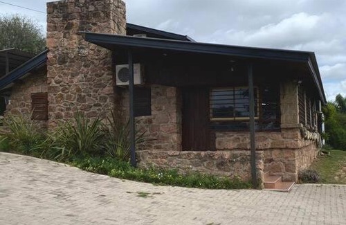 Villa Carlos Paz Ski Chalet | Casona Villa del Lago