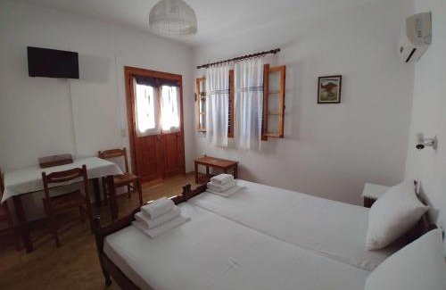 Piso Livadi Apartment | Casper's studios