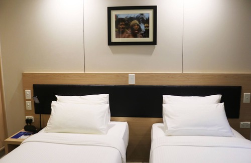 Kiunga Hotel | Cassowary Hotel