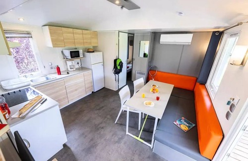 Sainte-Catherine-de-Fierbois House | Castel Camping Parc de Fierbois * - Mobile home - 3 bedrooms - 1 bathroom - Comfort - 6 people