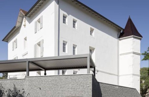 Autignac Apartment | "CASTEL VIEL" ROOM