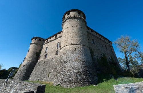 Compiano Hotel | Castello Di Compiano Hotel Relais Museum