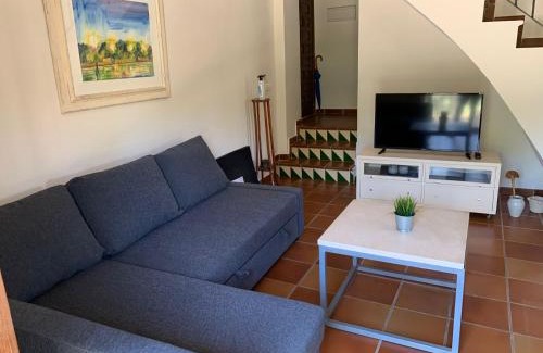 Altura Apartment | Castillo con piscina en plena Sierra Calderona