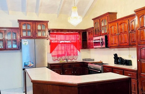 Brighton Apartment | Castle Berry Apartments