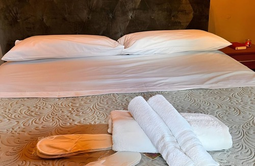 Granaglione Other | Castle 'Castello Signorile Con Spa' with Mountain View, Wi-Fi and Air Conditioning