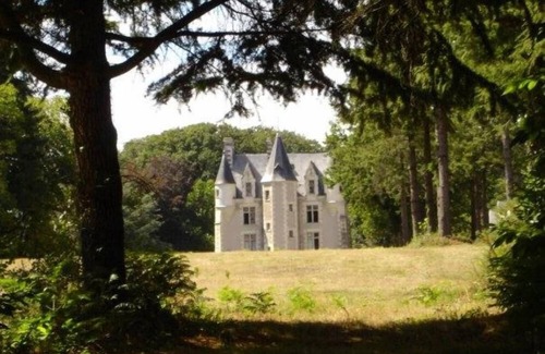 Sainte-Christine House | Castle Gem Hideaway in the Loire Valley