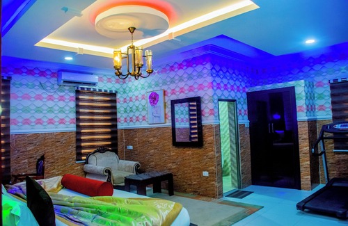 Enugu Hotel | CASTLE MAJESTIC HOTEL