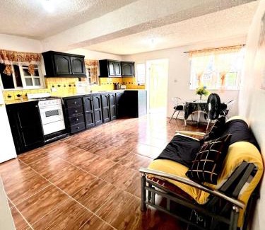 Roseau Apartment | Castle of comfort side apartment