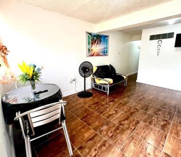 Roseau Apartment | Castle of comfort side apartment