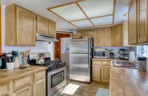 Tahoe Vista House | Casual and Cute Cabin Near the Lake