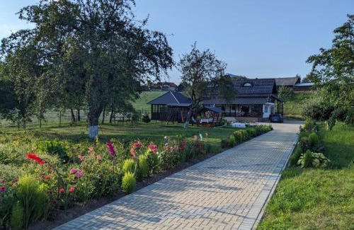 Manastirea Humorului Cabin | Casuta din Gradina