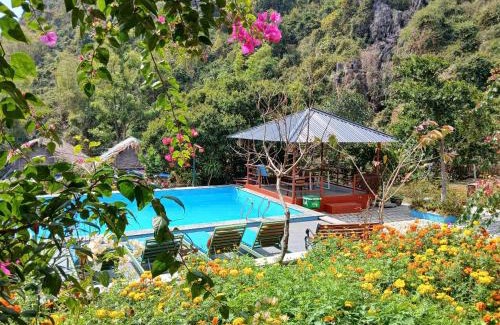 Cat Hai Hotel | Catba Papillon Garden Bungalows & Resort