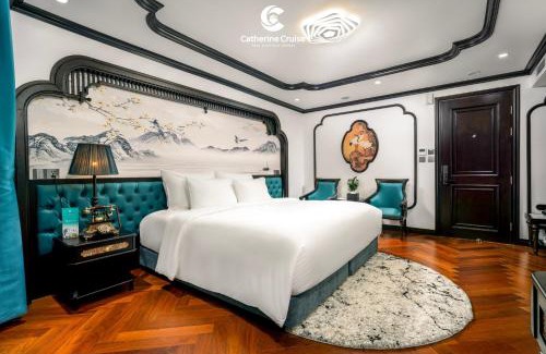 Bai Chay Boat Rental | Catherine Cruises Ha Long Bay