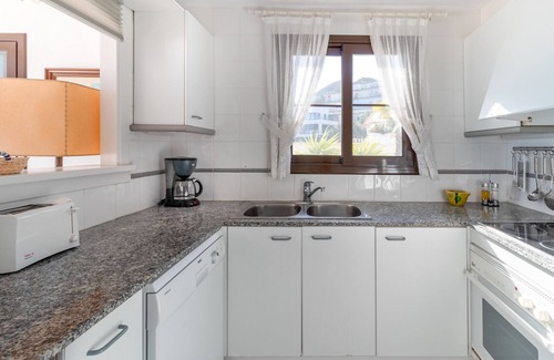 Llanca Apartment | Cau del Llop 77 Apartment with terrace and views