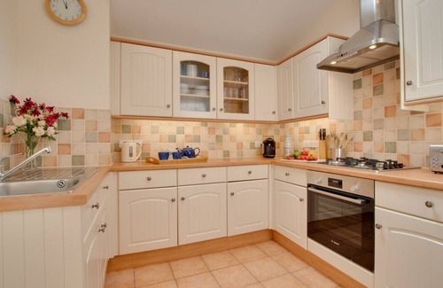 Beer House | Causeway Cottage - Three Bedroom House, Sleeps 6