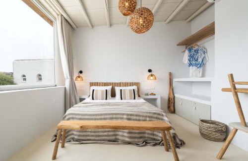 Aliki Apartment | Cavos Paros Boho Chic sea-view apartment in Aliki, Paros