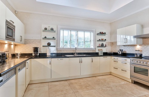 Mount Hardy Villa | Cayman Villa - Contemporary 4 bedroom Villa with Stunning Ocean Views