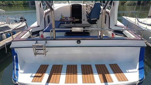 Arsa Boat Rental | Cazare pe Yacht