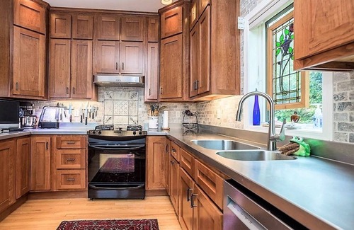 Cazenovia House | Cazenovia Lake Waterfront Home with Boat Dock and Power Boat Option