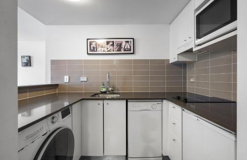 Brisbane Central Business District Apartment | CBD Central - 1BDR Apt - Sebel 4 Star Resort