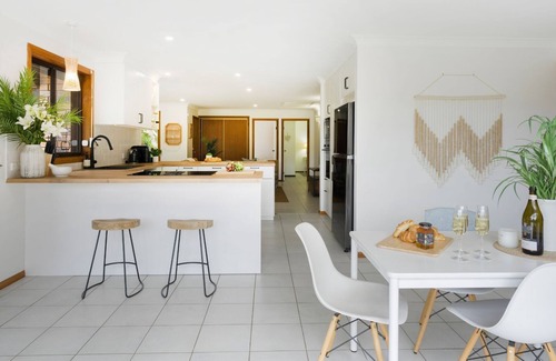 Broughton Village House | Cedar Corner – serene rural retreat