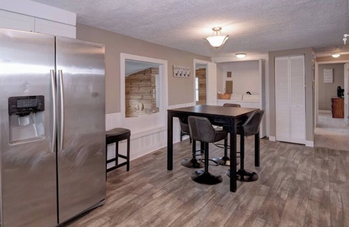 Shepherdsville House | Cedar Forest House