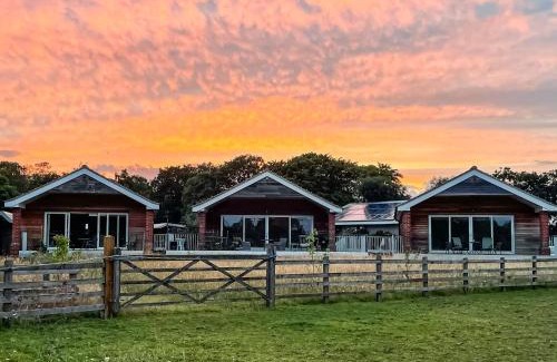 Attleborough House | Cedar Lodge