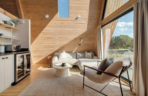 Fredericksburg Cabin | Cedar Treehouse @ A-Frame Ranch