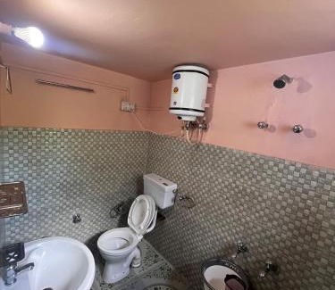Chachyot House | Cedar Valley Homestay