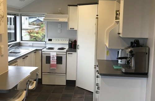 Kinloch House | “CedarView at Kinloch” - a brilliant 3 bedroom holiday home with stunning views