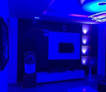 Ibadan Apartment | Cee&Tee at AKOBO 1Bedroom or 2Bedrooms -247 Electricity-Solar Inverter AC in Bedrooms