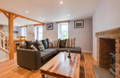 Bontnewydd House | Cefnhendre