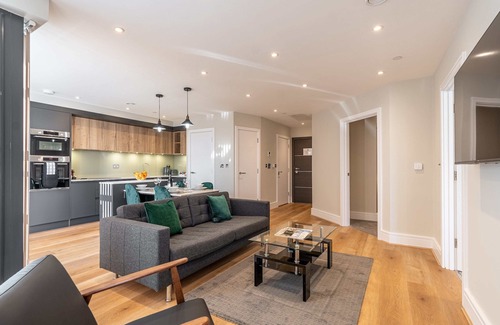 Reading Apartment | Celador Apartments - Bond House