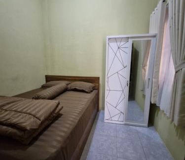 Mataram House | Cemara Guesthouse Mataram Lombok