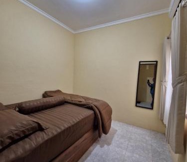 Mataram House | Cemara Guesthouse Mataram Lombok