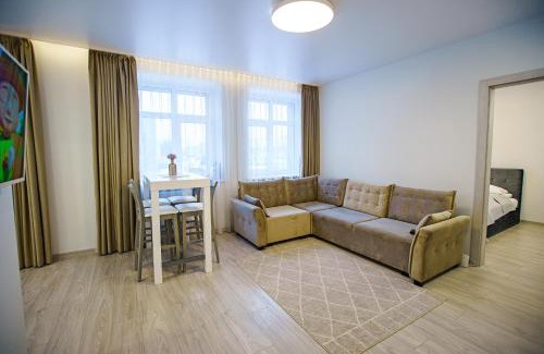 Plunge Apartment | Center apartment
