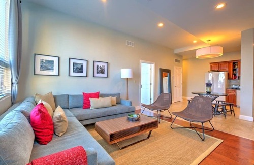 Chinatown Apartment | Center City - Spacious - Hosted By StayRafa