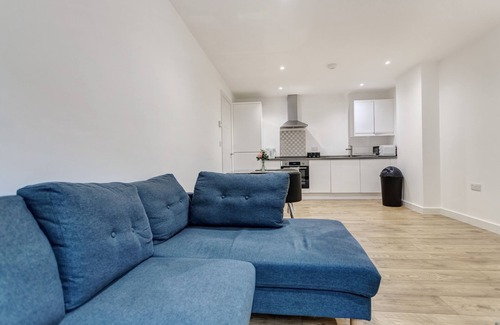 Slough Apartment | Central 1-Bed Apartment in Slough Sleeps 3!