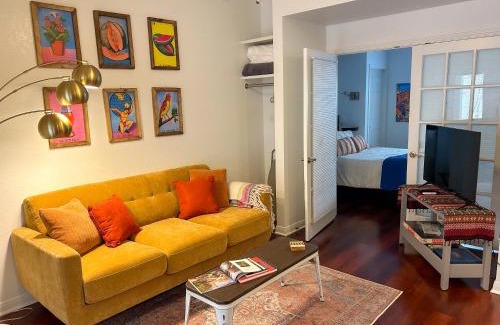 Alta Vista Apartment | Central 1br 1ba SA Casita w full kitchen & patio