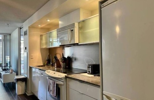CityPlace Apartment | Central 2- bedroom condo w/parking