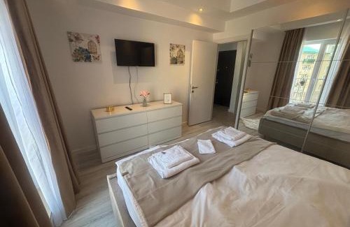 Stefanestii de Jos Apartment | Central!,2 Rooms,2 Beds,1 Parking,Shopping&Swimming