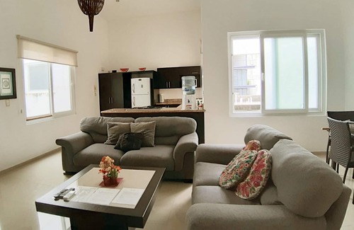 Centro Condo | Central 2BR, Sleeps 6, Rooftop Pool, Central 2 Bedroom, Garage, 5 Beds
