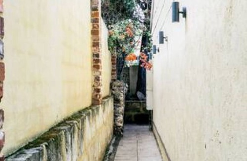 Fremantle Apartment | Central apartment with private courtyard, walk everywhere in Fremantle!