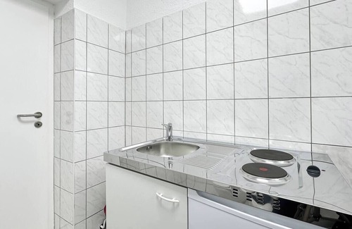 Berkheim Apartment | Central apt for 6 in Esslingen