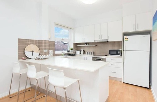 Bondi Junction Apartment | Central Bondi Apartment