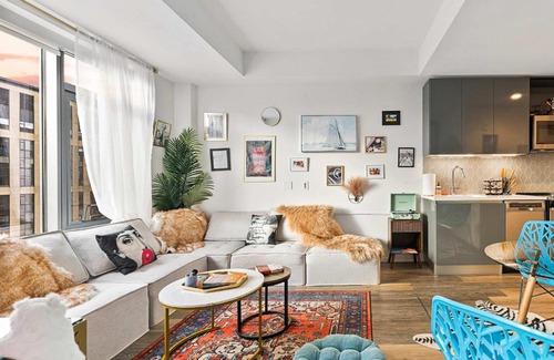 Shawmut Apartment | Central Boston Bliss Family Haven Awaits