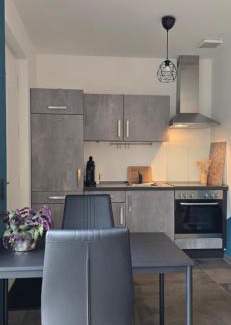 Leider Apartment | Central Comfort Modernes Studio