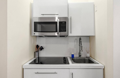 Condado Apartment | Central Condado Trendy Escape