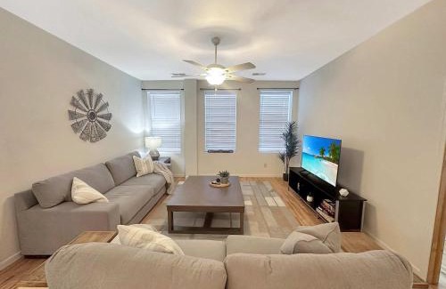 Historic Downtown La Crosse Apartment | Central Downtown Stay